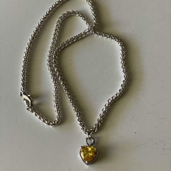 Heart yellow stone pendant and silvertone chain/necklace, vintage ? Thick chain - Picture 5 of 7